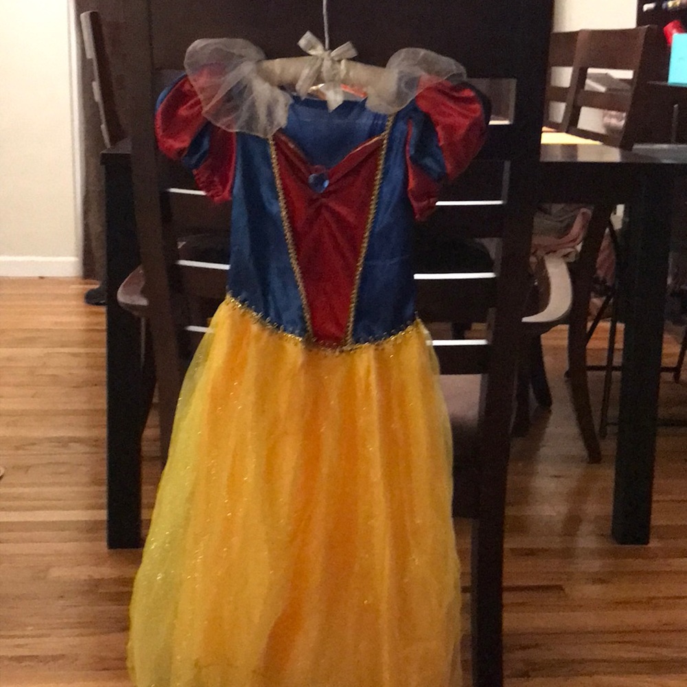 Snow White costume girls medium
